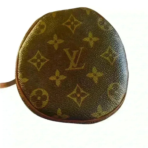 Louis Vuitton Papillon 30- EUC 100% authentic and will go to Posh, authenticity - Picture 6 of 15